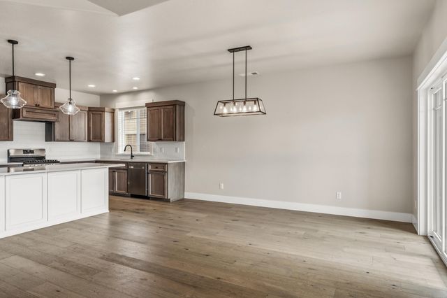 3844 Arena Drive, Medford, OR 97504