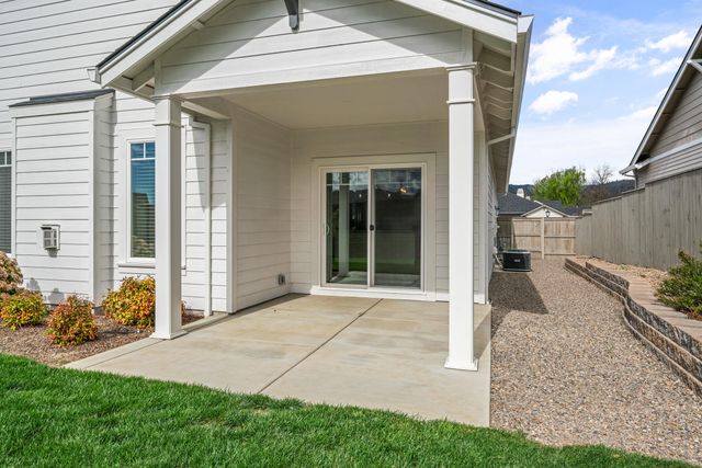 3844 Arena Drive, Medford, OR 97504