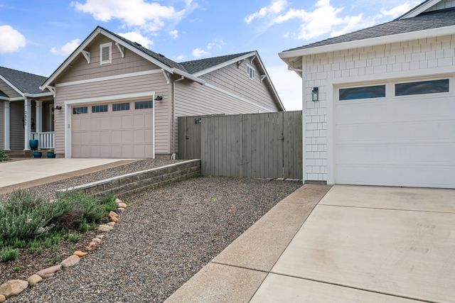 3844 Arena Drive, Medford, OR 97504