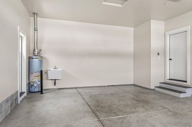 3844 Arena Drive, Medford, OR 97504