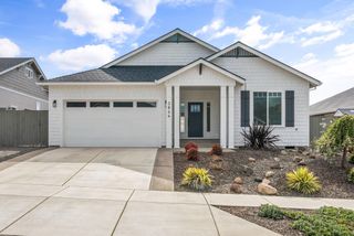 3844 Arena Drive, Medford, OR 97504