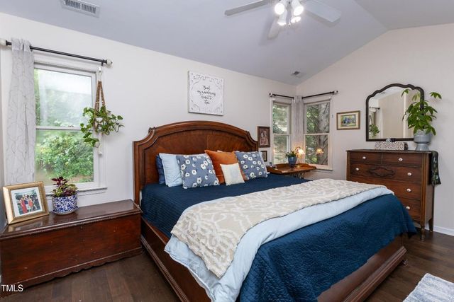 12116 Queensbridge Court, Raleigh, NC 27613