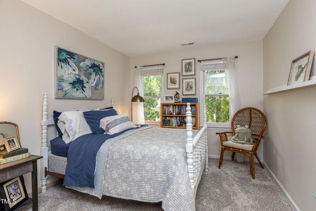 12116 Queensbridge Court, Raleigh, NC 27613