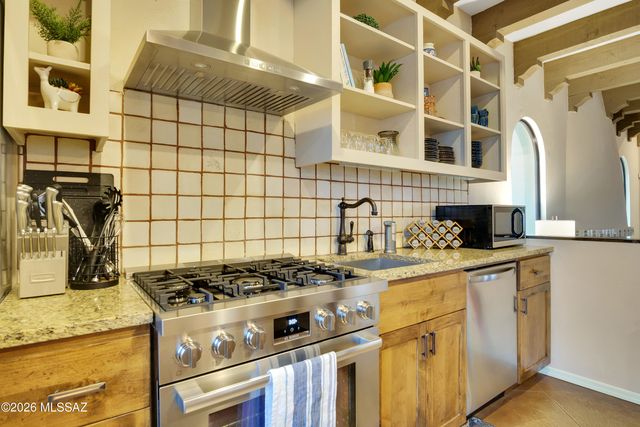 10955 E Pinal Vista, Tucson, AZ 85730