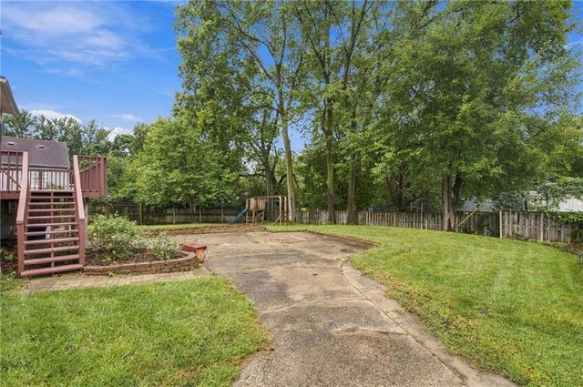 154 Clark Avenue, Bonner Springs, KS 66012