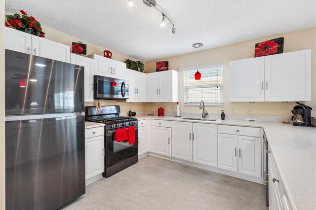 1483 AZTECA LOOP, The Villages, FL 32162