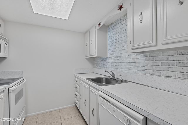 2750 Ocean Shore Blvd Apt 43, Ormond Beach, FL 32176