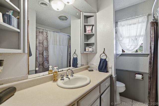 4042 3rd NE, Ardmore, OK 73401