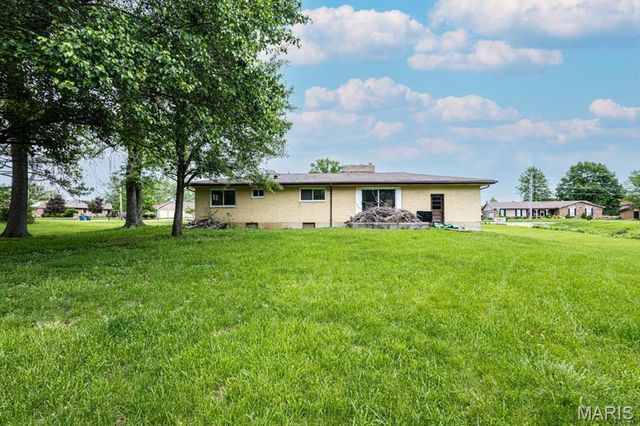 4540 Butler Hill Road, St Louis, MO 63128