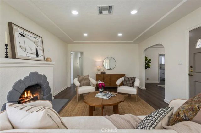 839 E Fairmount, Burbank, CA 91501