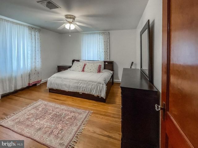 4607 AUBREY AVE, Philadelphia, PA 19114