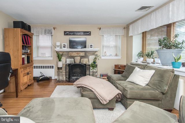 4607 AUBREY AVE, Philadelphia, PA 19114