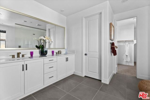 21181 Strathmoor Lane, Huntington Beach, CA 92646