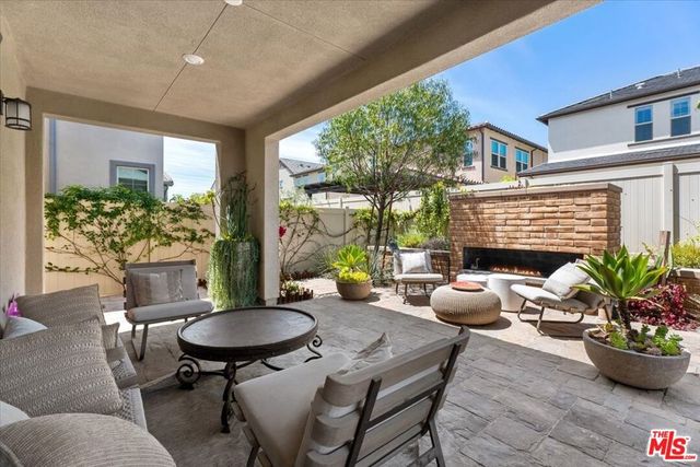21181 Strathmoor Lane, Huntington Beach, CA 92646