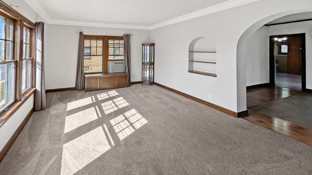 60 E 162nd Street, South Holland, IL 60473