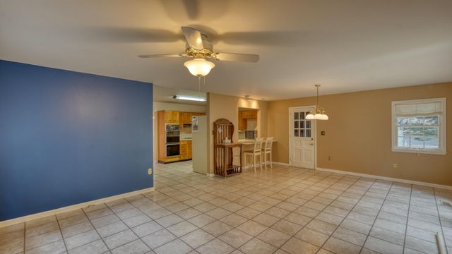 63041 Ridgewood Drive, Cambridge, OH 43725