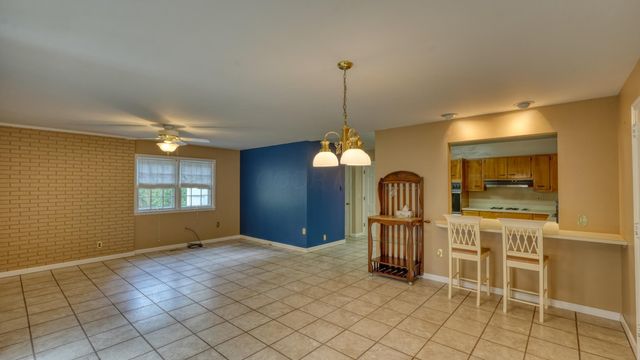 63041 Ridgewood Drive, Cambridge, OH 43725