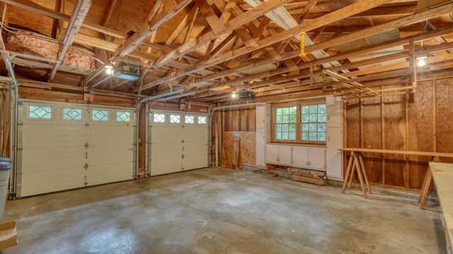 63041 Ridgewood Drive, Cambridge, OH 43725