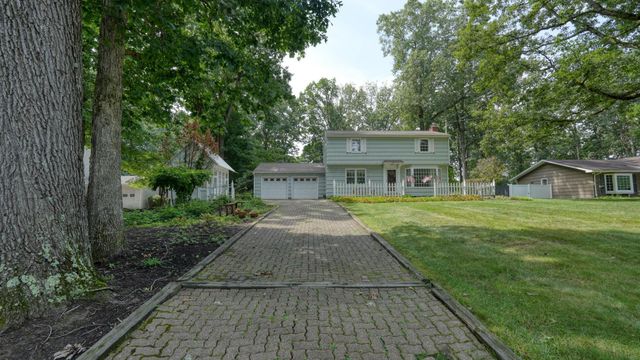 63041 Ridgewood Drive, Cambridge, OH 43725