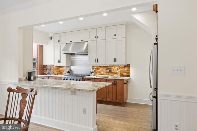 2828 27TH ST NW, Washington, DC 20008