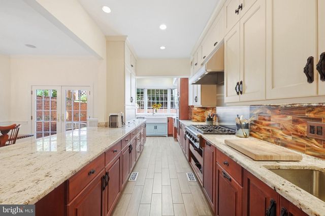 2828 27TH ST NW, Washington, DC 20008