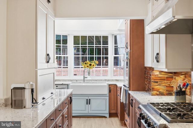 2828 27TH ST NW, Washington, DC 20008
