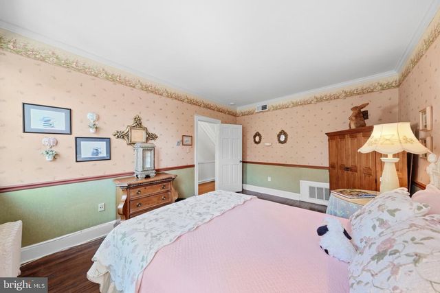 2828 27TH ST NW, Washington, DC 20008