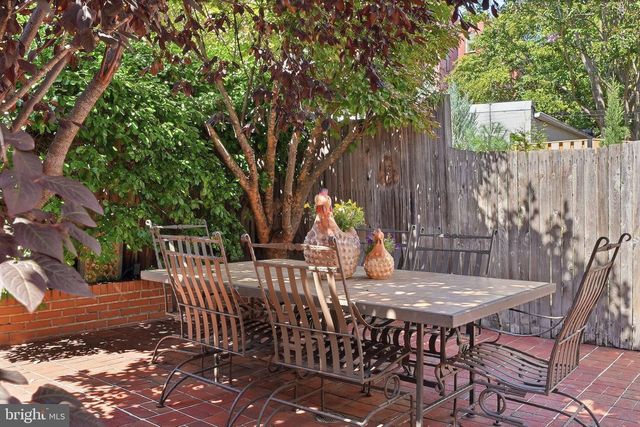 2828 27TH ST NW, Washington, DC 20008