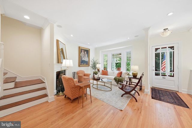 2828 27TH ST NW, Washington, DC 20008
