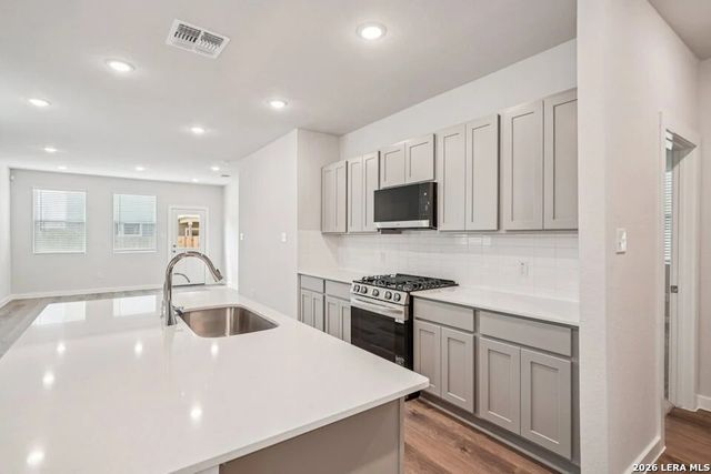 4330 HOBBITON WAY, New Braunfels, TX 78130