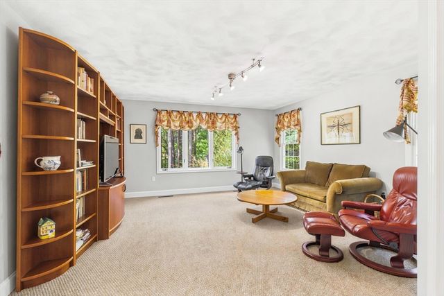 110 Flint Farm Rd, Middleton, MA 01949