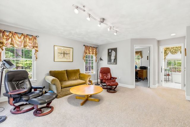 110 Flint Farm Rd, Middleton, MA 01949
