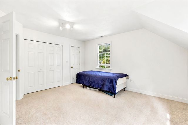 110 Flint Farm Rd, Middleton, MA 01949
