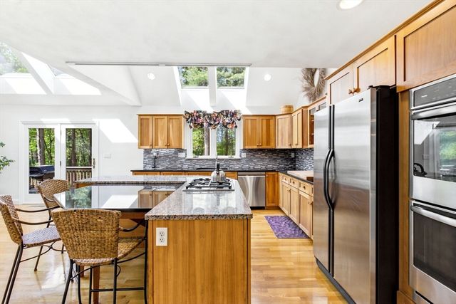 110 Flint Farm Rd, Middleton, MA 01949