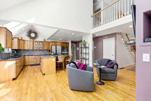 110 Flint Farm Rd, Middleton, MA 01949