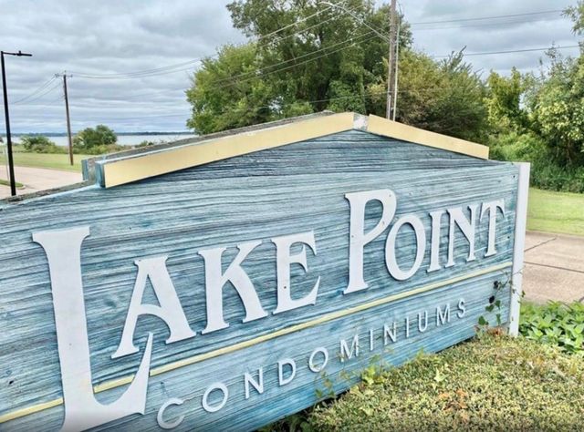 5813 Lake Hubbard Parkway 402, Garland, TX 75043