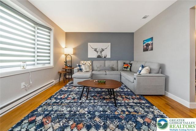 98 West 26th Street, Northampton Boro, PA 18067