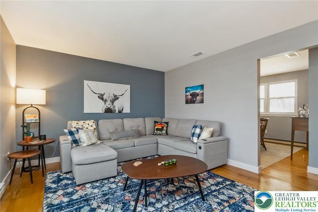 98 West 26th Street, Northampton Boro, PA 18067