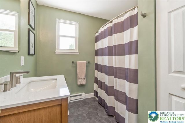 98 West 26th Street, Northampton Boro, PA 18067
