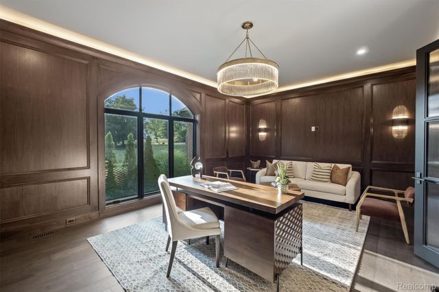 5305 Elmgate Bay Drive, Orchard Lake Village, MI 48324