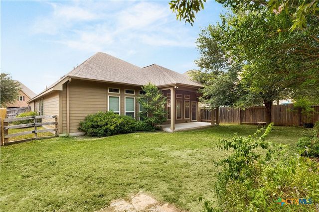 2989 Saddlehorn Drive, Seguin, TX 78155