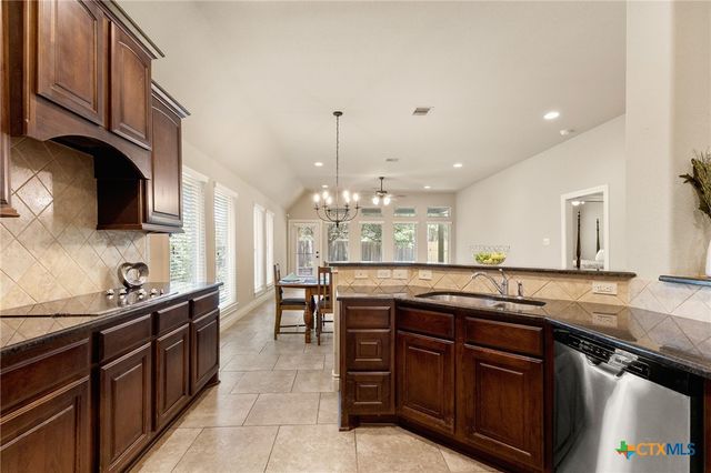 2989 Saddlehorn Drive, Seguin, TX 78155
