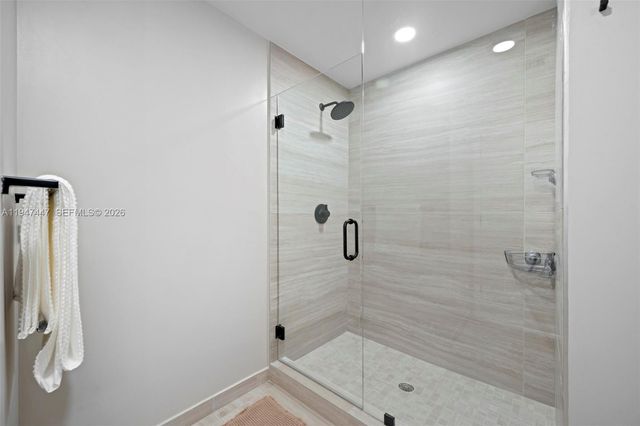 580 72nd 611, Miami Beach, FL 33141