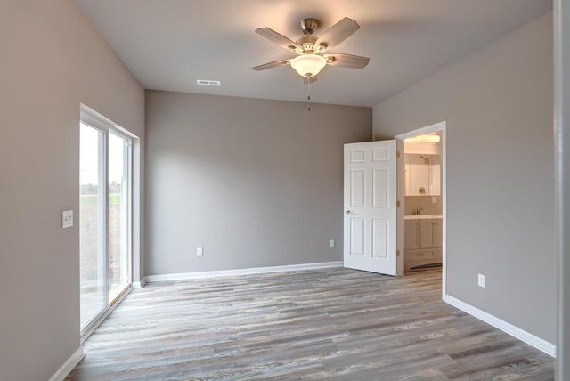 606 W Delavan Drive, Janesville, WI 53548