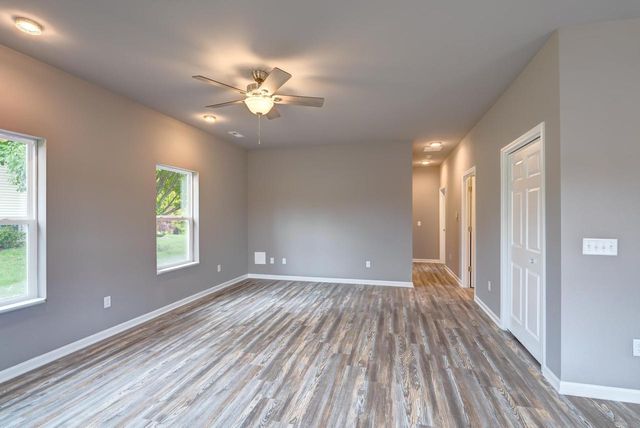 606 W Delavan Drive, Janesville, WI 53548