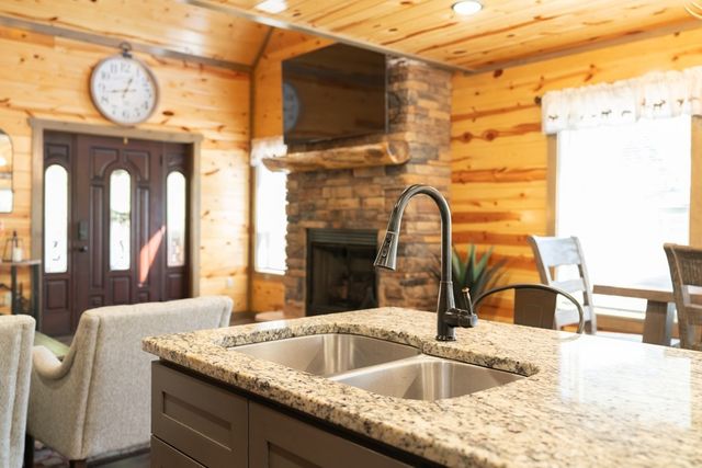 2359 Alpine Village Way, Pigeon Forge, TN 37863