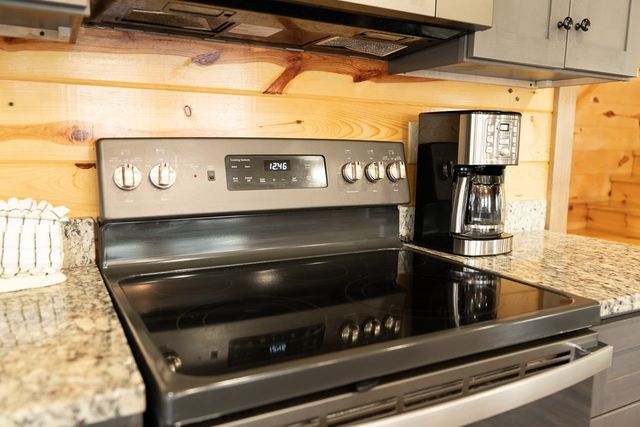 2359 Alpine Village Way, Pigeon Forge, TN 37863