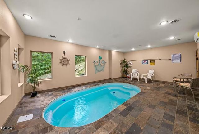 2359 Alpine Village Way, Pigeon Forge, TN 37863