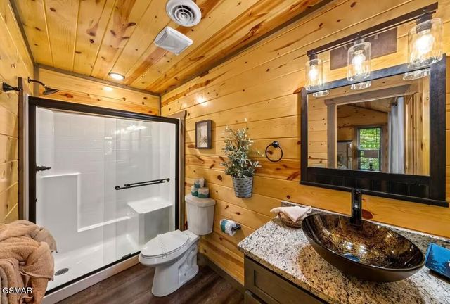 2359 Alpine Village Way, Pigeon Forge, TN 37863
