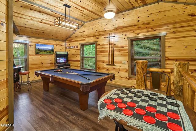 2359 Alpine Village Way, Pigeon Forge, TN 37863